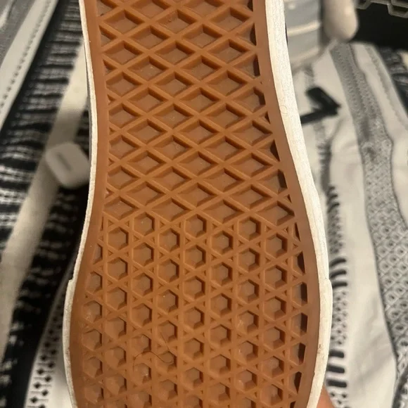 Used vans! Size 8 - Picture 6 of 6